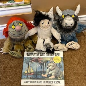 Where the Wild Things Are Plush Toy Set and book